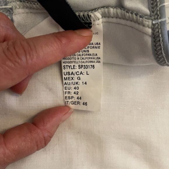 SPLENDID GRAY BRALETTE BIKINI TOP.  NEW - Picture 6 of 7